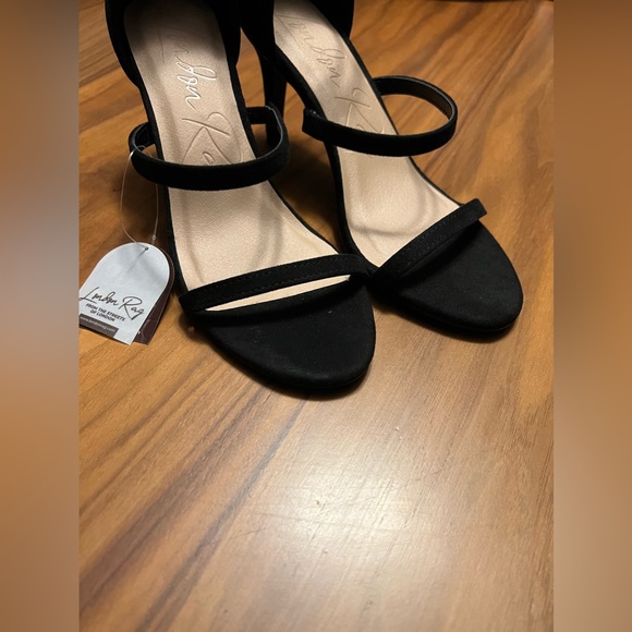 NWOB. London Rag heels, Black suede. - Picture 3 of 9